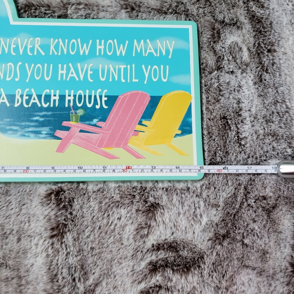Cute Beach House Sign - Picture 8 of 8